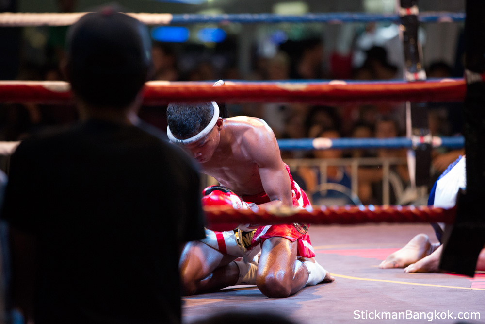 http://www.stickmanbangkok.com/images/Thai-Boxing10.jpg