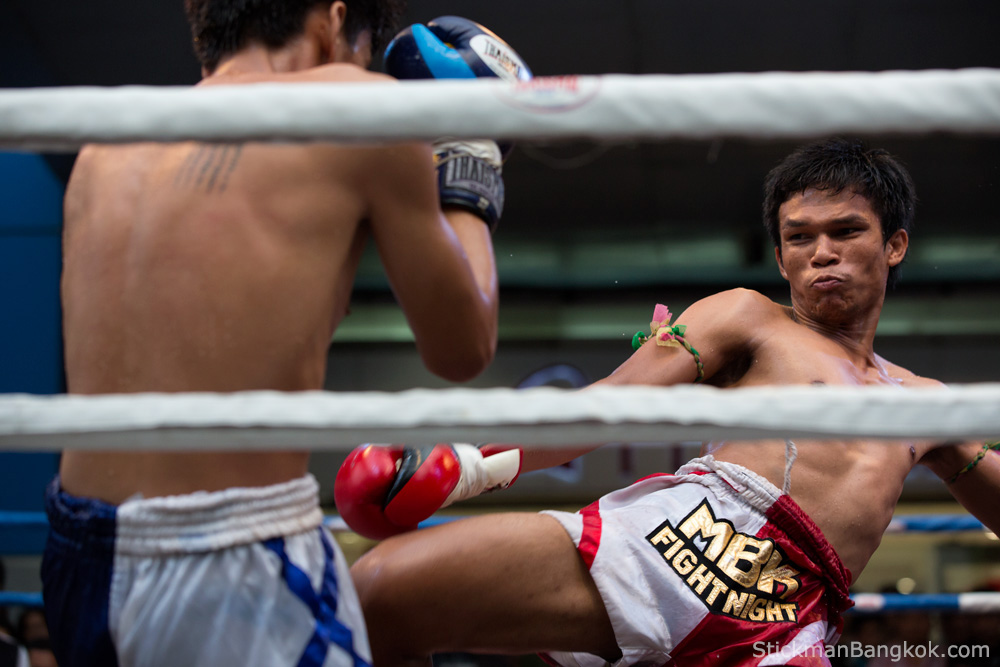 http://www.stickmanbangkok.com/images/Thai-Boxing16.jpg