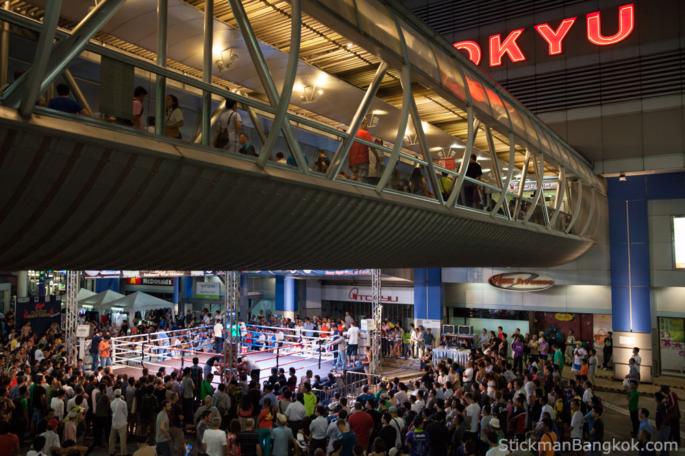 http://www.stickmanbangkok.com/images/Thai-Boxing2.jpg